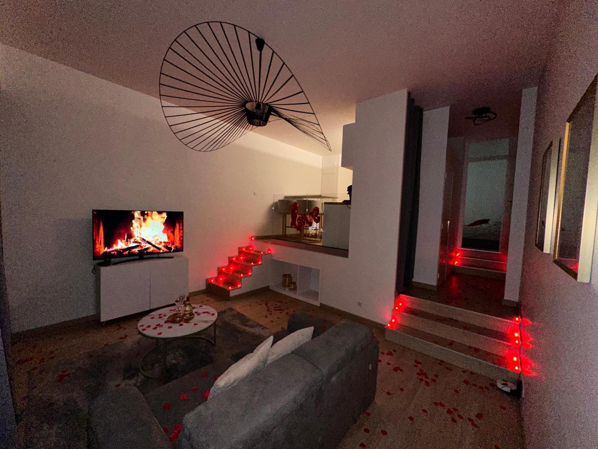 2 Pieces - Parking - Jacuzzi - Food & Drink - Love Menton Exterior foto
